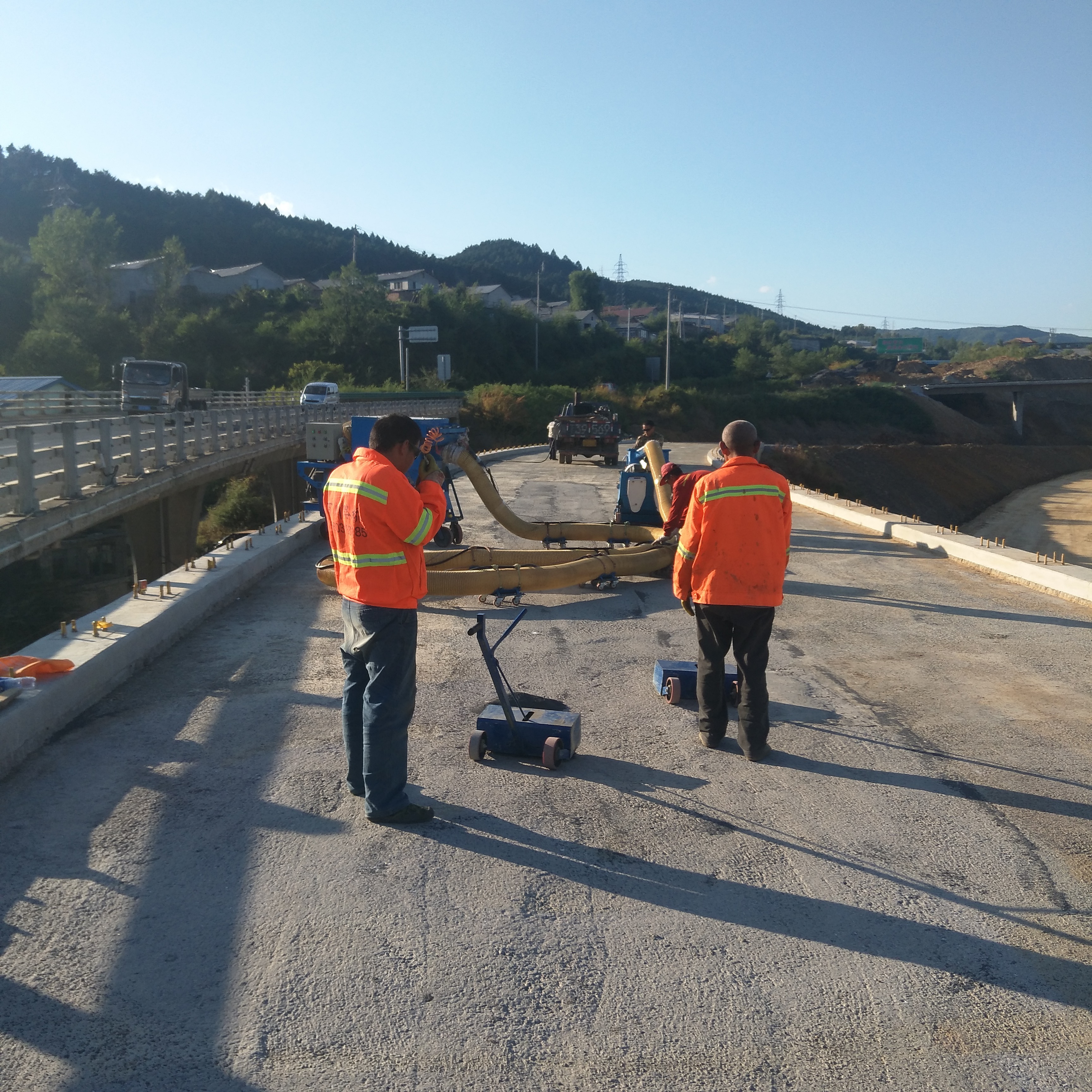 橋面拋丸技術(shù)的原理、作用與應(yīng)用